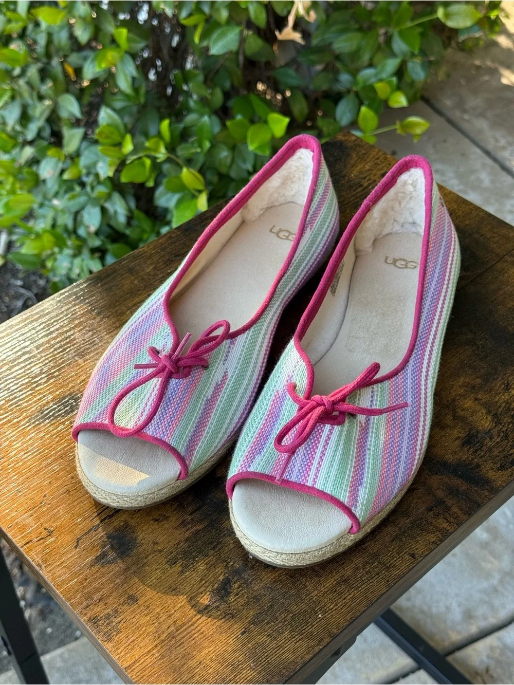 UGG Marleigh Serape Espadrille Flats Pink Multi Stripe Peep Toe Size 10